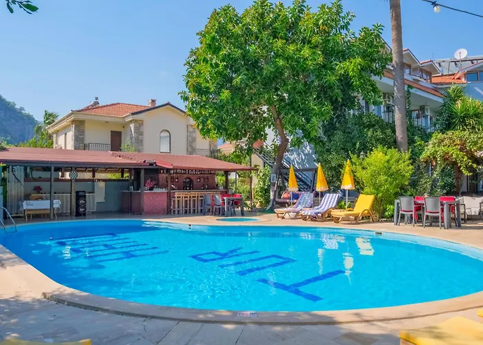 Garden Bloom Hotel